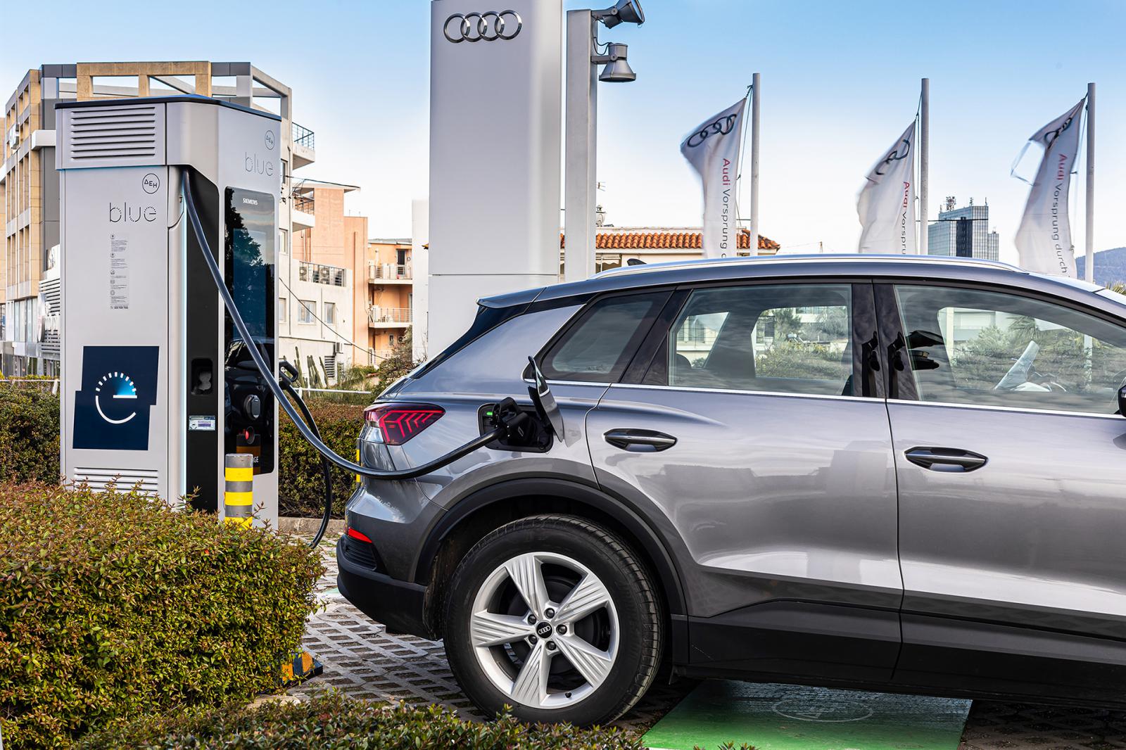 Kosmocar-Audi: Πέντε υπερφορτιστές στην Ελλάδα 